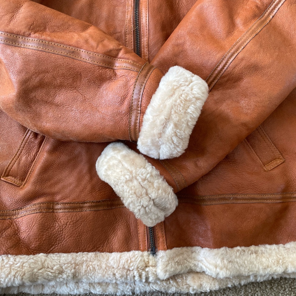 Real shearling winter bomber. Soft brown leather with real shearling fur. 3xl - Picture 4 of 6